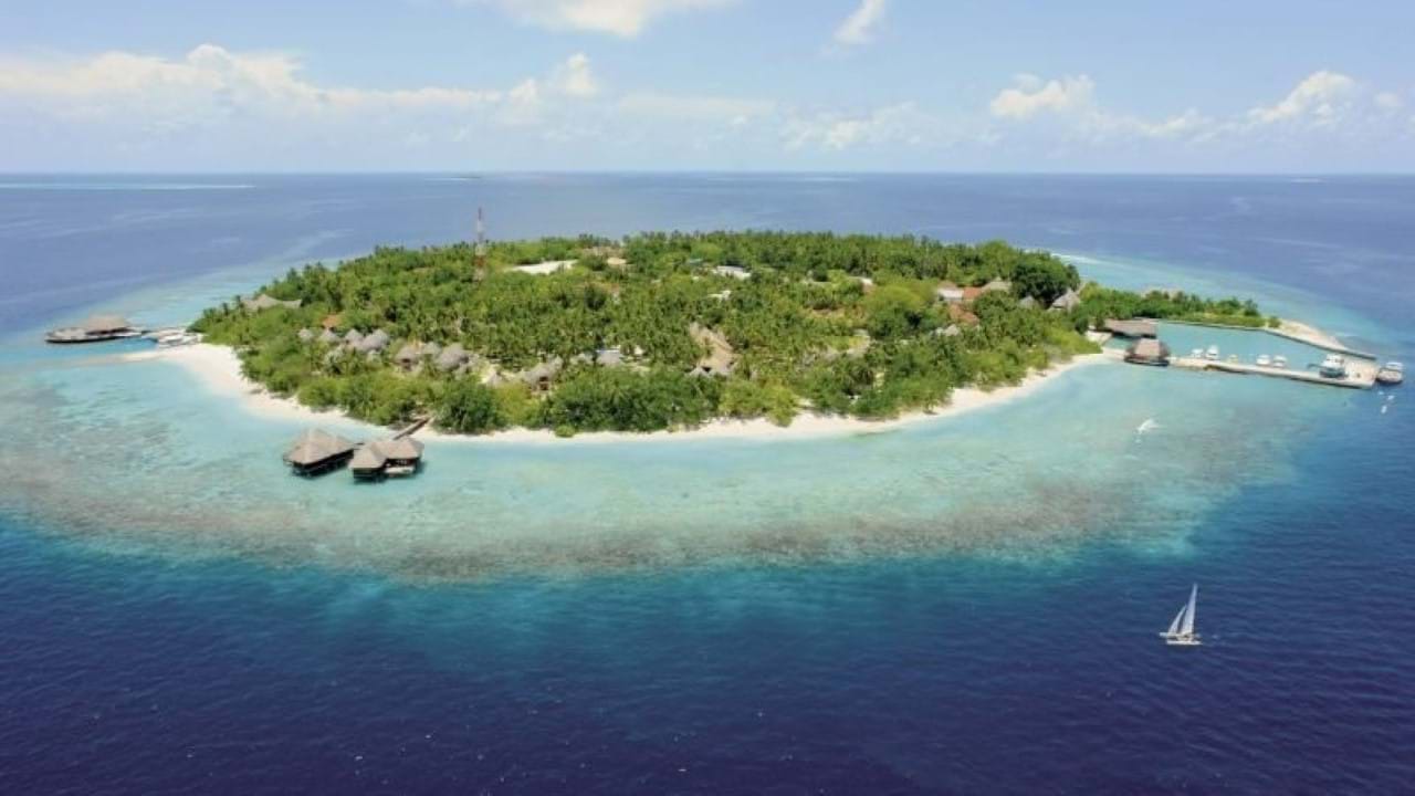 Bandos Maldives  4*