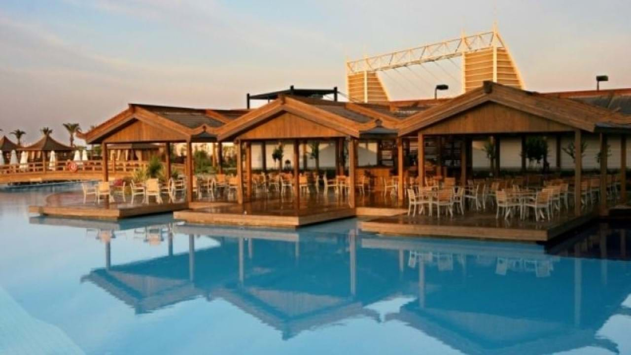 Limak Lara De Luxe Hotel & Resort 5* Antalija